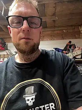 WIDBIGWHITECOCK online show from 12, 2, 2026