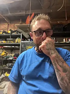 WIDBIGWHITECOCK online show from 8, 6, 2026