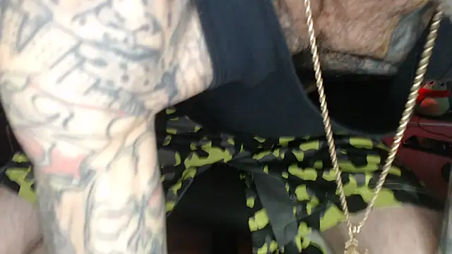 Snapshot of EspanolVato chatting on 4, 4, 2026 EspanolVato online show from 4, 4, 2026