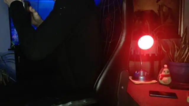 Snapshot of EspanolVato chatting on 13, 4, 2026 EspanolVato online show from 13, 4, 2026