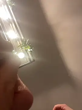 Bluedreams999 online show from 7, 2, 2026