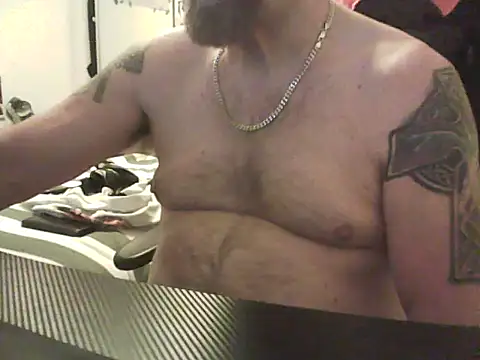 Snapshot of loudandproud chatting on 11, 7, 2026 loudandproud online show from 11, 7, 2026