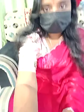 Snapshot of Tinarosy13 chatting on 16, 2, 2026 Tinarosy13 online show from 16, 2, 2026