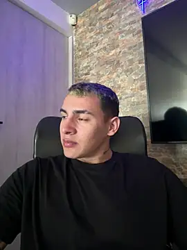 Snapshot of MassimoCo_ chatting on 10, 6, 2026 MassimoCo online show from 10, 6, 2026