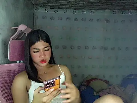 Snapshot of Margalona_ chatting on 22, 4, 2026 Margalona online show from 22, 4, 2026
