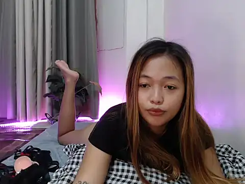 Snapshot of tastyardeline69 chatting on 3, 5, 2026 tastyardeline69 online show from 3, 5, 2026