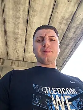 Snapshot of allee2206 chatting on 25, 3, 2026 allee2206 online show from 25, 3, 2026