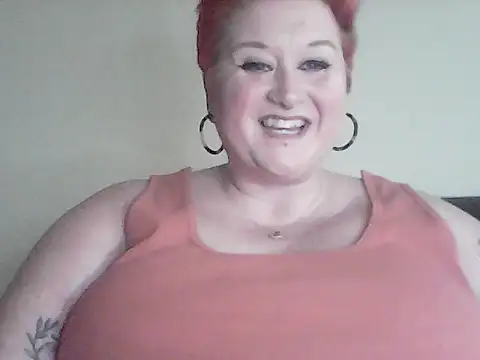 Snapshot of BustyRedxx chatting on 24, 4, 2026 BustyRedxx online show from 24, 4, 2026
