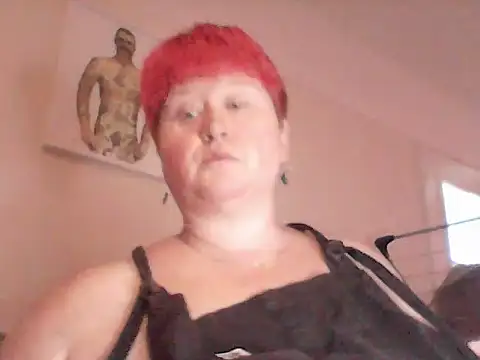 Snapshot of BustyRedxx chatting on 3, 6, 2026 BustyRedxx online show from 3, 6, 2026