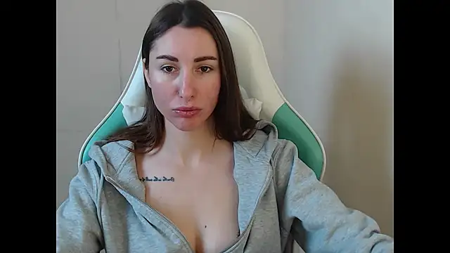 cammila horn online show from 13, 1, 2026