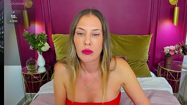 IssabelXO online show from 8, 3, 2026