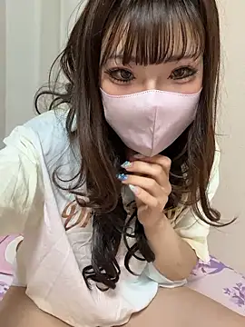 Snapshot of ri_wan chatting on 7, 5, 2026 ri wan online show from 7, 5, 2026