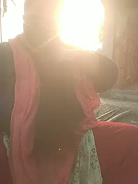 momo loves online show from 8, 2, 2026