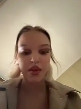 Snapshot of AshleyMur chatting on 26, 5, 2026 AshleyMur online show from 26, 5, 2026