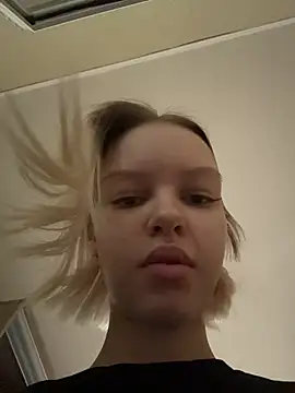 Snapshot of AshleyMur chatting on 27, 5, 2026 AshleyMur online show from 27, 5, 2026