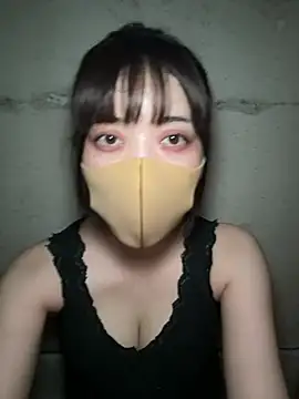 Snapshot of minami_room chatting on 6, 8, 2026 minami room online show from 6, 8, 2026