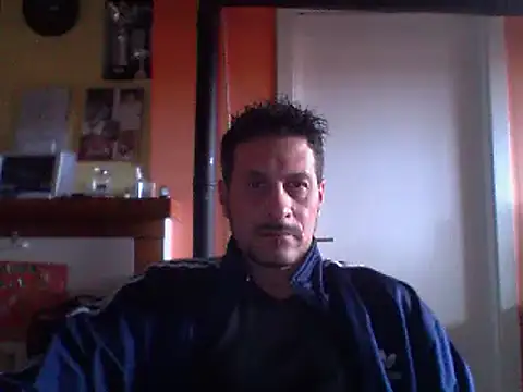 Snapshot of colosone chatting on 1, 3, 2025 colosone online show from 1, 3, 2025