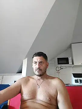 Snapshot of colosone chatting on 12, 9, 2025 colosone online show from 12, 9, 2025