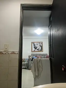 Violett hott  online show from 28, 5, 2026