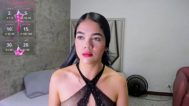 Snapshot of Luna__02 chatting on 21, 5, 2026 Luna 02 online show from 21, 5, 2026