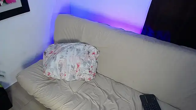 shy nanami online show from 27, 3, 2026