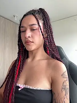 crystal dlun online show from 8, 3, 2026