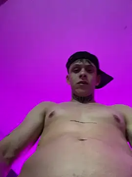 Snapshot of twinks_boys_xxxx chatting on 4, 3, 2026 twinks boys xxxx online show from 4, 3, 2026