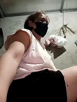 Lyna sexy24 online show from 27, 2, 2026