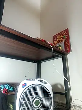 Snapshot of Lyna_sexy24 chatting on 6, 4, 2026 Lyna sexy24 online show from 6, 4, 2026