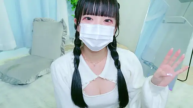 Snapshot of Nonn_chan chatting on 6, 4, 2026 Nonn chan online show from 6, 4, 2026