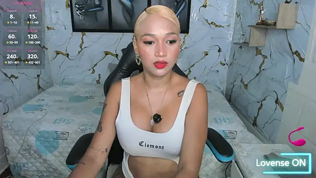 Snapshot of HannaSteyl chatting on 11, 7, 2026 HannaSteyl online show from 11, 7, 2026