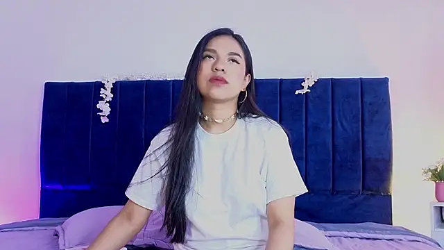 DulceRouss  online show from 13, 4, 2026