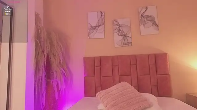 Snapshot of emmy_danielss chatting on 8, 7, 2026 emmy danielss online show from 8, 7, 2026