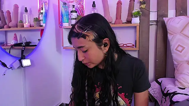 MeowMota  online show from 16, 4, 2026