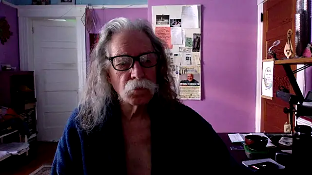 Snapshot of LickYourYoni chatting on 24, 4, 2026 LickYourYoni online show from 24, 4, 2026