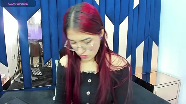 luisa girlssex online show from 18, 2, 2026