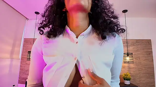 Ellie-Alves online show from 2, 7, 2026