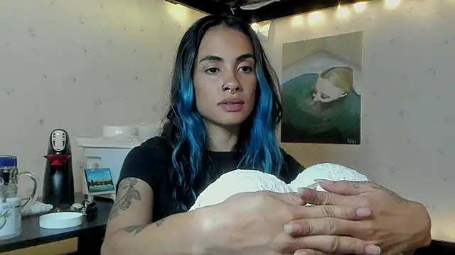 Snapshot of azula_lillet chatting on 22, 6, 2026 azula lillet online show from 22, 6, 2026