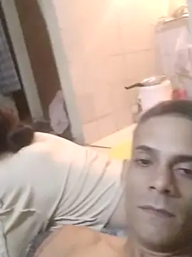 Chiquitoperopeligroso4 online show from 19, 1, 2026