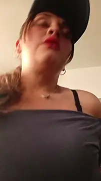 Snapshot of Alejandra_N chatting on 6, 6, 2026 Alejandra N online show from 6, 6, 2026
