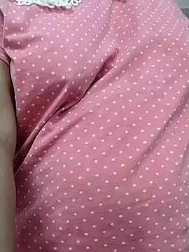 Snapshot of pinkisaha75 chatting on 2, 3, 2026 pinkisaha75 online show from 2, 3, 2026