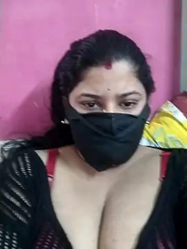 Snapshot of pinkisaha75 chatting on 2, 4, 2026 pinkisaha75 online show from 2, 4, 2026