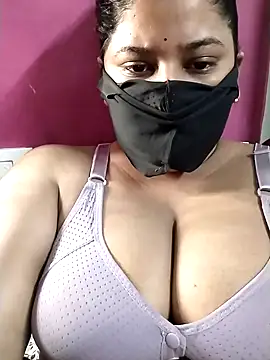 Snapshot of pinkisaha75 chatting on 4, 4, 2026 pinkisaha75 online show from 4, 4, 2026