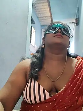 Snapshot of divyasree1431 chatting on 14, 6, 2026 divyasree1431 online show from 14, 6, 2026
