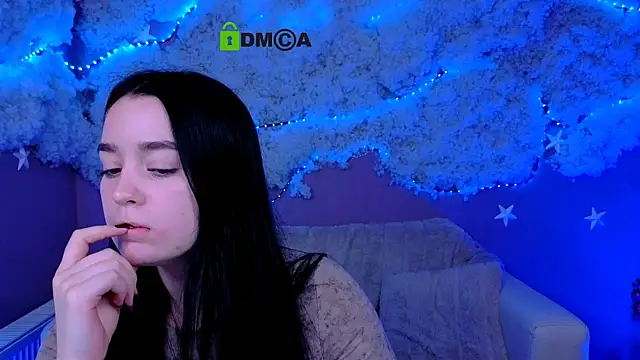 monica xcx online show from 19, 5, 2026