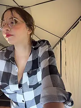 Snapshot of AliciaWhite_nt chatting on 19, 5, 2026 AliciaWhite nt online show from 19, 5, 2026