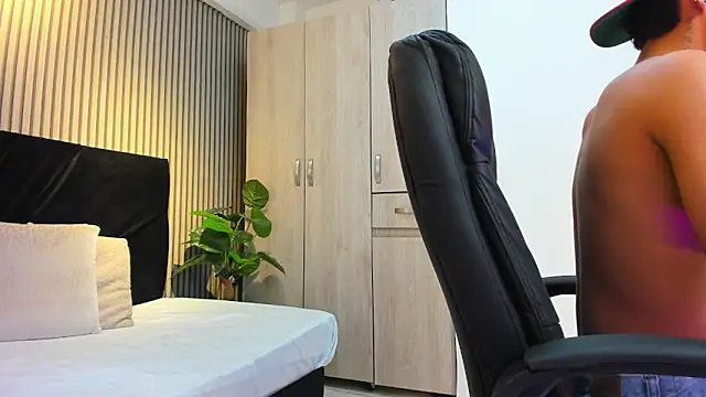 LeoHard   online show from 1, 2, 2026