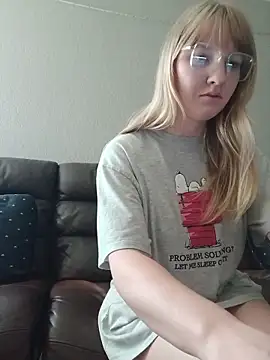BunnySnowFlake online show from 9, 4, 2026