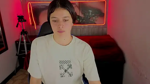 Snapshot of Harley_quinzell chatting on 4, 2, 2026 Harley quinzell online show from 4, 2, 2026