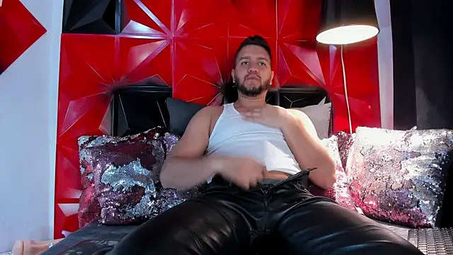 Snapshot of HARRY_RAMIREZ chatting on 15, 1, 2026 HARRY RAMIREZ online show from 15, 1, 2026